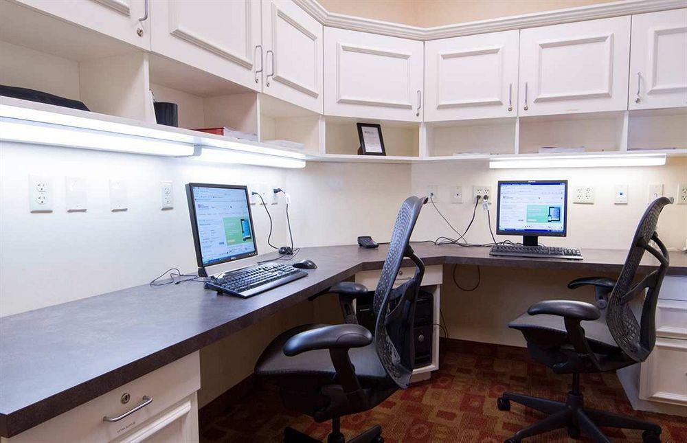 Hilton Garden Inn-Newburgh/Stewart Airport Bagian luar foto