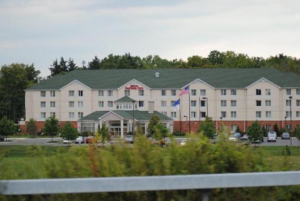 Hilton Garden Inn-Newburgh/Stewart Airport Bagian luar foto